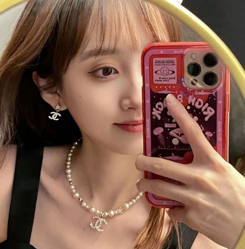 Ch**el necklaces